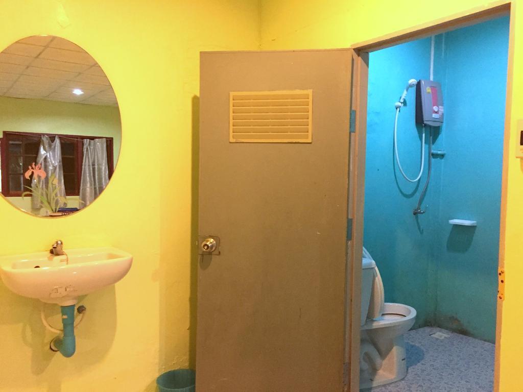 Ferienwohnung Baan Pha Nin Mung Korn Rayong Exterior foto