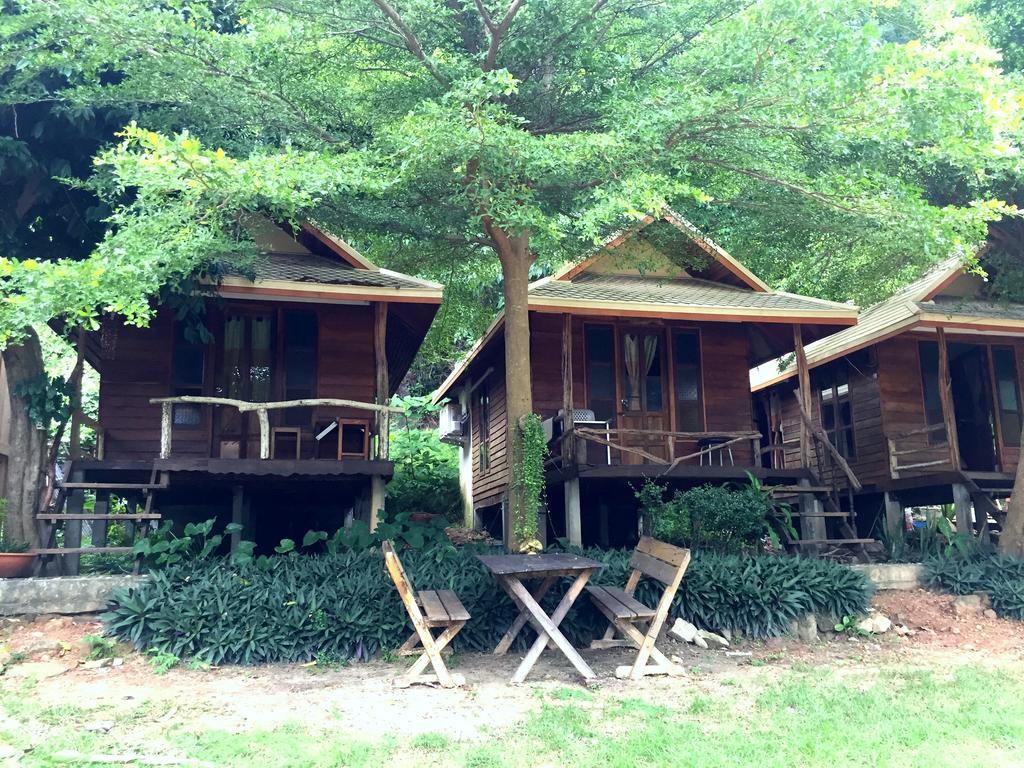 Ferienwohnung Baan Pha Nin Mung Korn Rayong Exterior foto